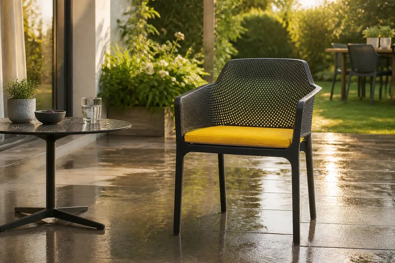 More comfort, more summer color outdoors