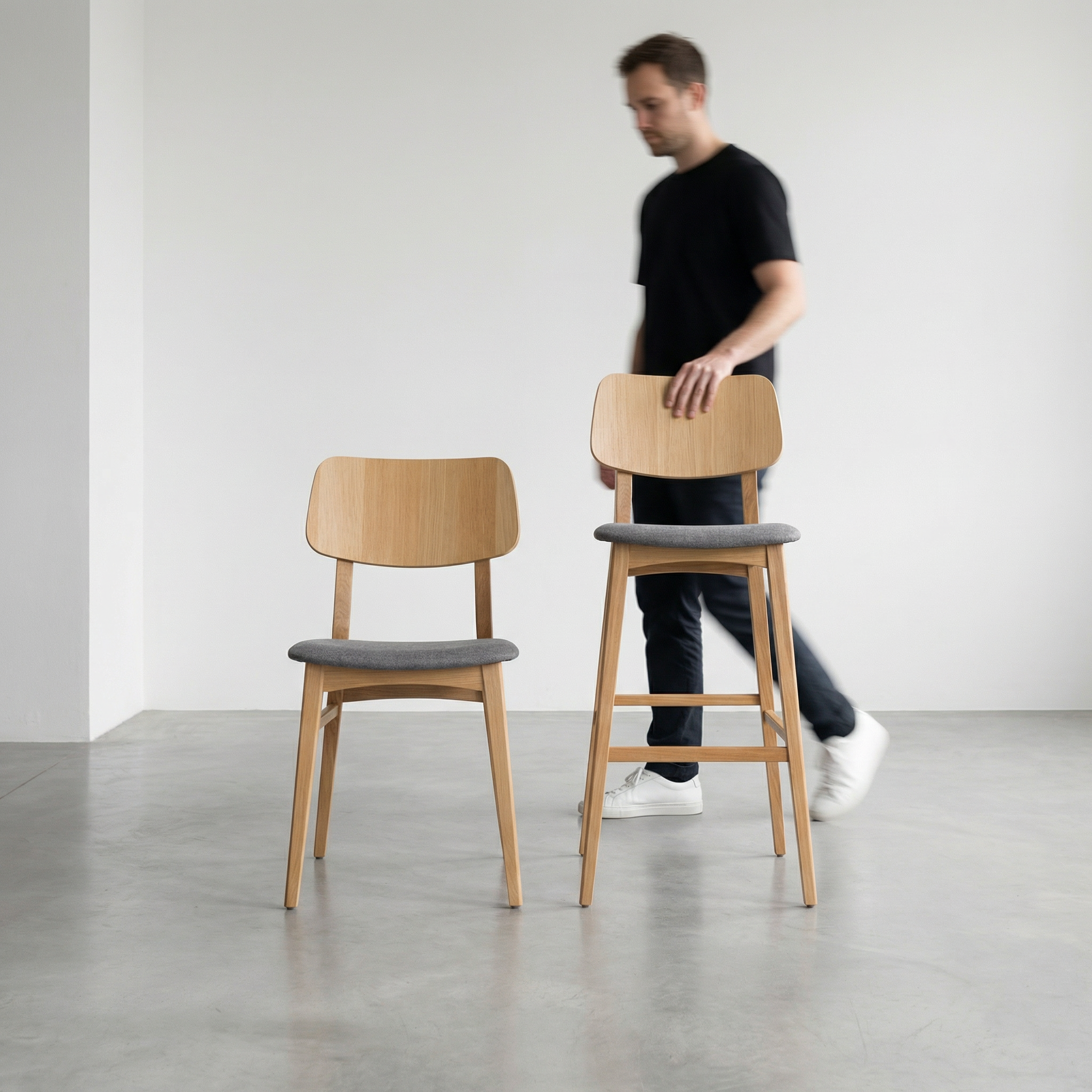 DL CHANI Grey Scandinavian Wooden bar stools