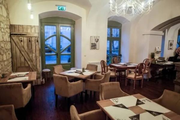 Labor Bistro