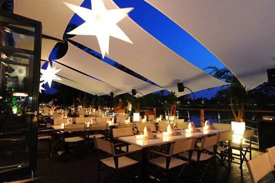 Le Bistro