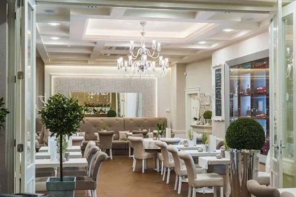 Lobby Café