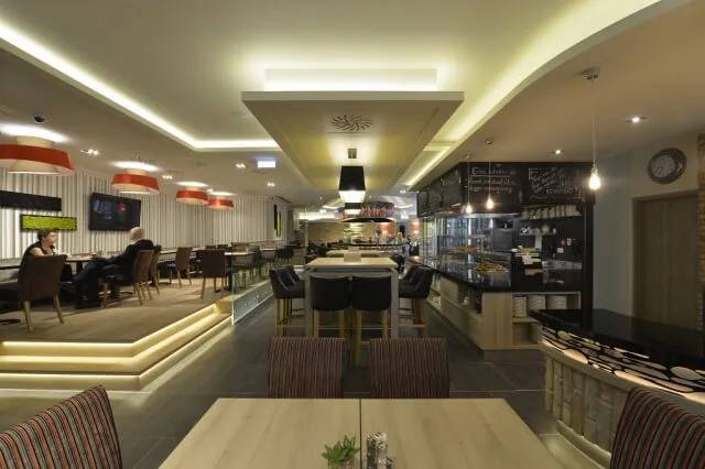 Eiffel Bistro&Bar