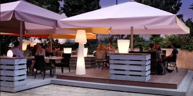Gellért Söröző, Brasserie
