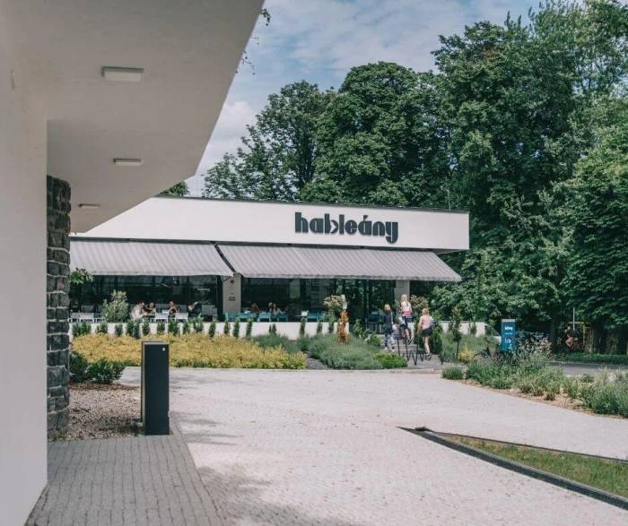 HABLEÁNY BISZTRÓ BORBÁR