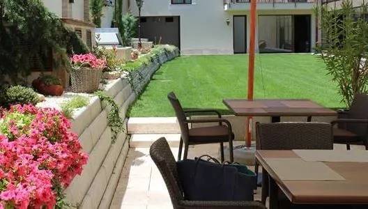 Hotel Merops Étterem terasz, Szekszárd