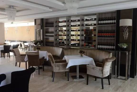 Merops Étterem Szekszárd, Hotel Merops