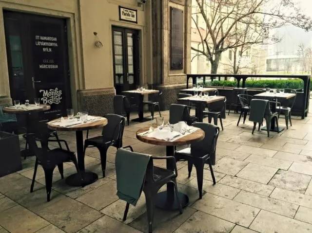 Monks Bistrot Budapest Piarista köz