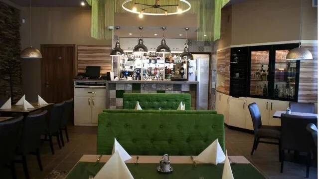 No. 80 Lounge Étterem