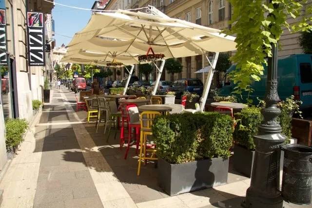 ZIZI BAR