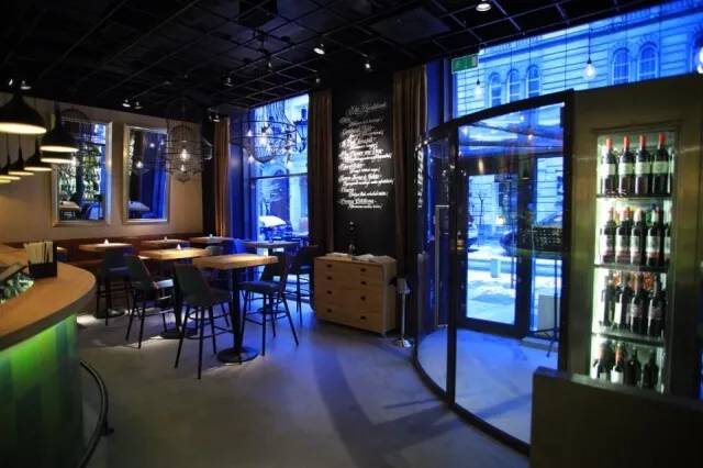 ZIZI BAR
