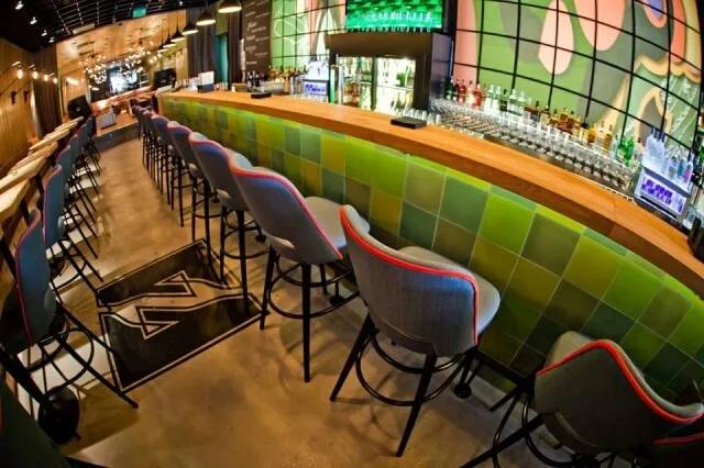 ZIZI BAR