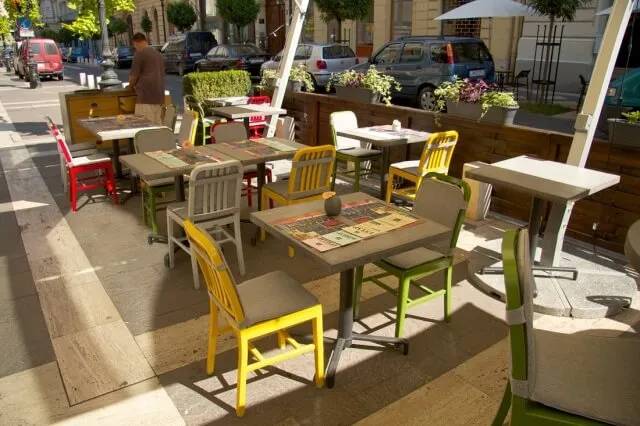 ZIZI BAR